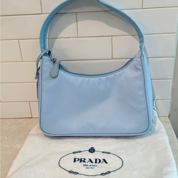 Prada Re-Edition 2000 Nylon Light Blue - Picture 12 of 12